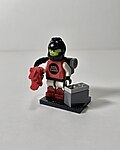 lego 71046 uzay mini figür M-Tron Powerlifter 