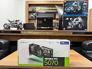 PNY GeForce RTX 5070 12GB GDDR7 OC Ekran Kartı (VCG507012TFXPB1-O)