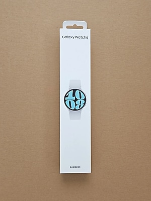 Samsung watch 6 akıllı saat. 44 mm gümüş renk. sıfır