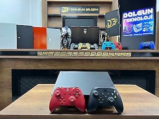 Microsoft Xbox One X 1 TB Çift Kol