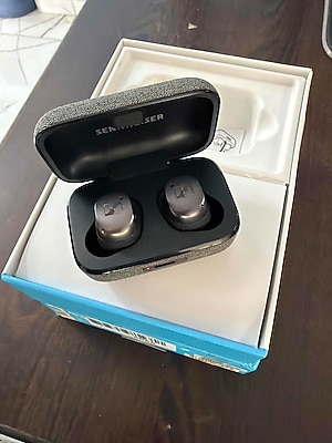 Sennheiser Momentum 3 true wireles