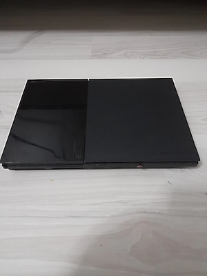 PS2 SLİM SCPH-90004 PAL ÇİPLİ..En son çıkan ADAPTÖRSÜZ 90004 SERİSİDİR..Cihaza Elektrik geliyor..Cihaz çalışıyor