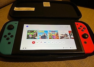 Nintendo Switch V2 256GB