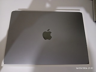 GARANTİLİ Macbook Air m2 ile