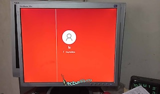 kusurlu Samsung 17 inç 740N LCD Monitör Kare