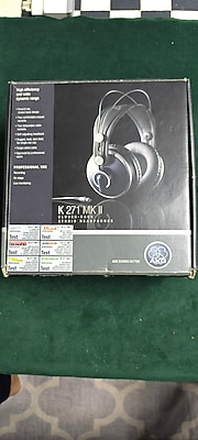 AKG K 271 MK II