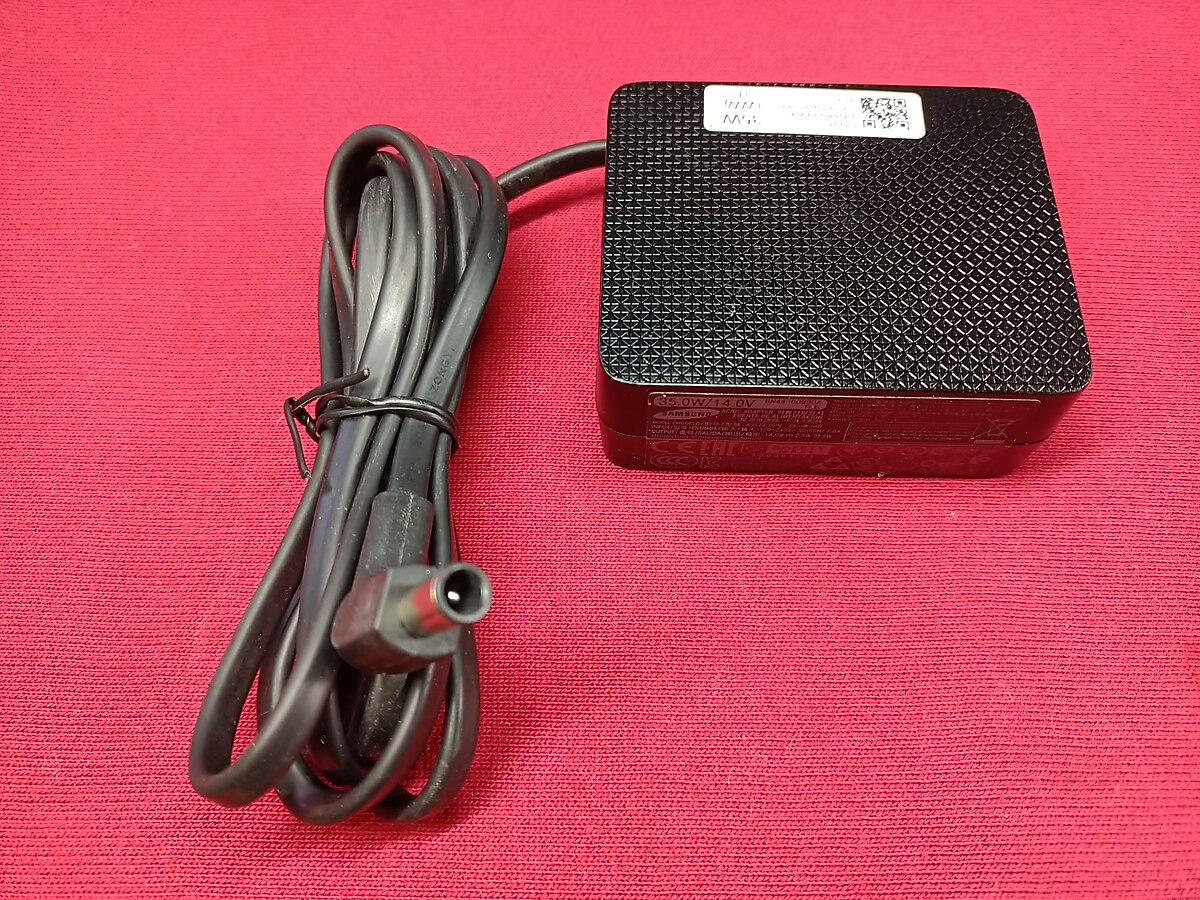 Samsung Monitör Adaptörü 35W BN44-00990A Fiyatı