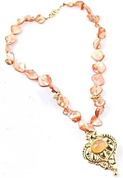 Sanatçı Tasarımı, Kök Taşlar ve Sedeften İmal Edilmiş Çok Şık Tasarım Kolye