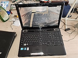 TOSHIBA SATELLITE L505 KOMPLE KASA