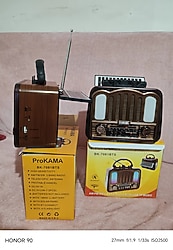 Nostaljik görünümlü Radyo, Bluetooth usb bağlantı, hafıza kartı, güneş enerjili+pilli fenerli