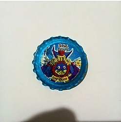 Yu-Gi-Oh  Yabanci Taso   Turkiyede oldukca az sayida vardir. Elimdeki fazlalik  Net 175 TL istiyorum.