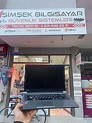 Durumu Kullanılmış - yeni gibi Marka TOSHIBA TECRA Öğrenci olduğum için nakit sıkıştım geleni üzmem uygun fiyata verilir