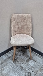 Satılık 2 adet iyi durumda kullanılmış sandalye.