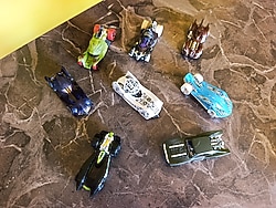 Hot Wheels 8 li lot