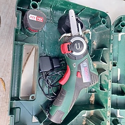 Bosh Easycut 12 İki bataryalı tasima çantalı