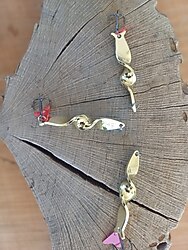 Metal 360 derece dönüp aksiyon veren kancalı özel yem 10 Adet fiyatıdır. Sarı renk (SIFIR)