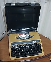 Facit 1601 Taşınabilir Antika Daktilo