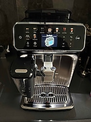 Philips EP5547/90 5500 Serisi Tam Otomatik Kahve Makinesi