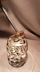 YÜZÜK,SAVAROVSKİ TAŞ BEZEMELİ İLGİNÇ BİTİŞİK YÜZÜK TEK TAŞ LA BİTİŞİK ÇOK ZARİF YÜZÜK 165