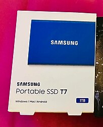 Samsung Taşınabilir SSD T7, 1TB mavi