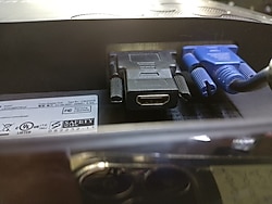 134 SAMSUNG 24 İNÇ DVI VGA ÇEVİRİCİ İLE HDM Lİ LCD MONİTÖR 3750 TL.134