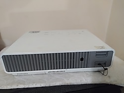 CASİO XJ-M240 20000 saat lazerled Projeksiyon cihazı