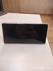 Samsung Galaxy S25 Ultra 1TB Sıfır gibi nokta çizik yok hatasız garantili orijinal kılıfı ve hızlı şarj cihazı var