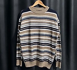 80’lerden/90’lardan Renkli Bir Selam!  Çok şeritli vintage triko – bej, kahve, lacivert ve beyaz.