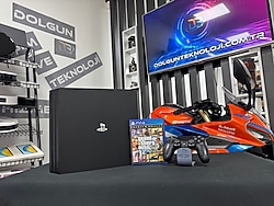 PlayStation 4 Pro 1TB Tek Kol + Grand Theft Auto 5 (GTA 5) Oyun CD’si (İKİNCİ EL)