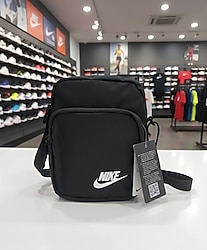 NİKE DÜZ ASKILI SİYAH OMUZ ÇANTASI 