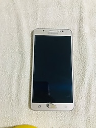 Samsung Galaxy J7 2016 Ekran