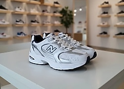 39 NUMARA!! SIFIR ÜRÜNDÜR !! NEW BALANCE 530 BEYAZ LACİ