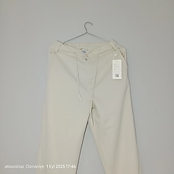 ✨#Zara Tarzı #Krem #Pantolon ✨  Yeni, hiç kullanılmamış üründür.  Marka etiketi Zara görünümlüdür fakat orijinal değildi