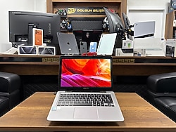 Asus ZenBook UX310UQ-GL400T Intel Core i7 7500U 8GB RAM 512GB SSD 940MX 13.3” FHD (İKİNCİ EL)