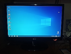 LG Flatron 1920x1080 Full HD 22'' Monitör (W2243S-PF)