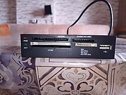 PC Kasa Tipi Exper 3.5'' USB Yuvalı Kart Okuyucu (V-110A)