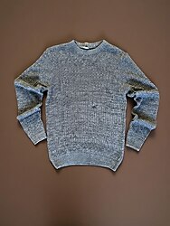 Zamansız Lacivert tonlarında dokulu kazak. Hem günlük hem şık kombinlere çok yakışır etiketi üzerinde 0 ürün.