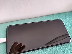 TCL T30se cep telefonu