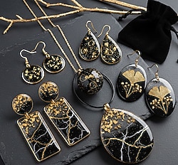 Gerçek Çiçek Detaylı Siyah Epoksi Kolye Küpe Set