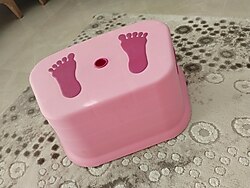 pembe çocuk basamağı