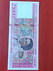 MADAGASKAR 25000 FRANK ÇİL