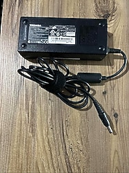 TOSHİBA 19V 6.32A 120W ORJİNAL ADAPTÖR