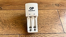 Gp kumanda ve kalem pil şarj cihazı