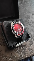 Kırmızı Şık Kol Saati