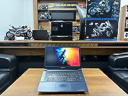 Samsung NP905S3G Quad Core 4Gb 120Ssd 14" Dizüstü Bilgisayar