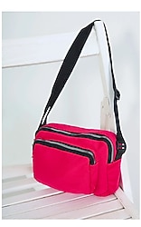 #Kadın #Fusya #Çanta   - Tamamen sıfır ve kullanılmamış üründür.    - Hafif ve dayanıklı yapısıyla günlük kullanım için