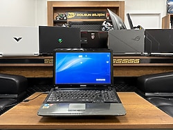 Samsung NP-DR538-DS02TR Intel Core i5 M460 6GB RAM 120GB SSD 15.6” HD (İKİNCİ EL)