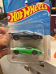 Sıfır HOTWHEELS LAMBO VE ASTONMARTİN