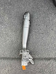 Peugeot 307 sinyal kolu (film şeritli)