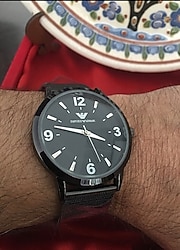 Emporio Armani erkek kol saati...